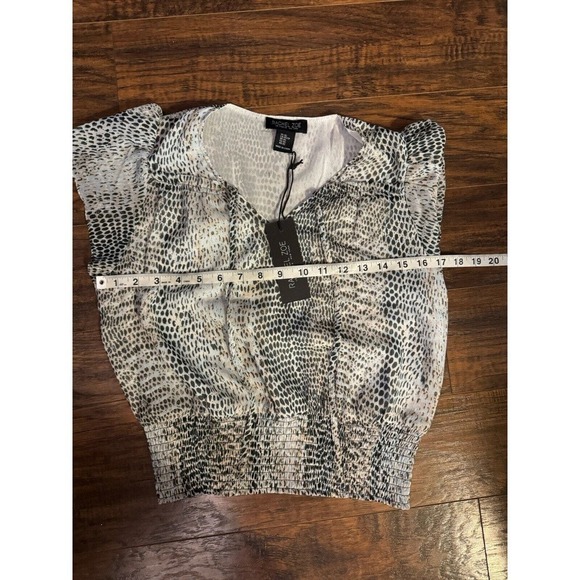Rachel Zoe Sz XS Metallic Snake Print Blouse Tie Neck-Flutter Sleeves NWT - Picture 6 of 6